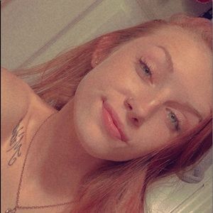 Meet your Posher, Carleigh